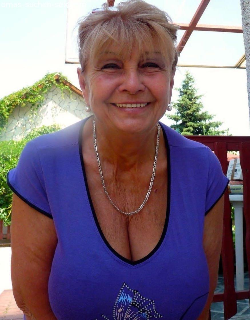 Geile Großmutter auf der Suche nach realen Sexkontakten Geile Großmutter reale Sexkontakte